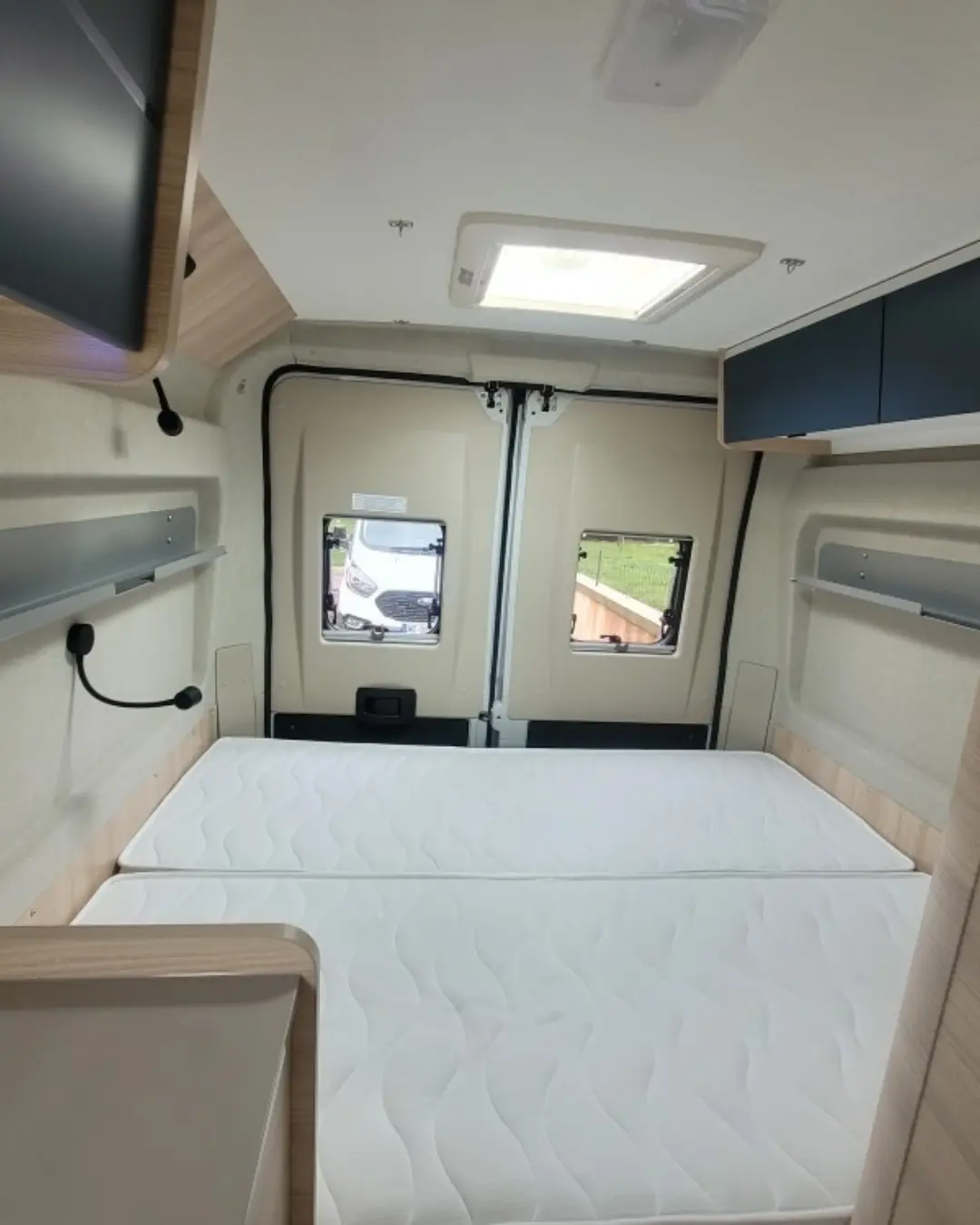 Challenger v114 présentation couchette