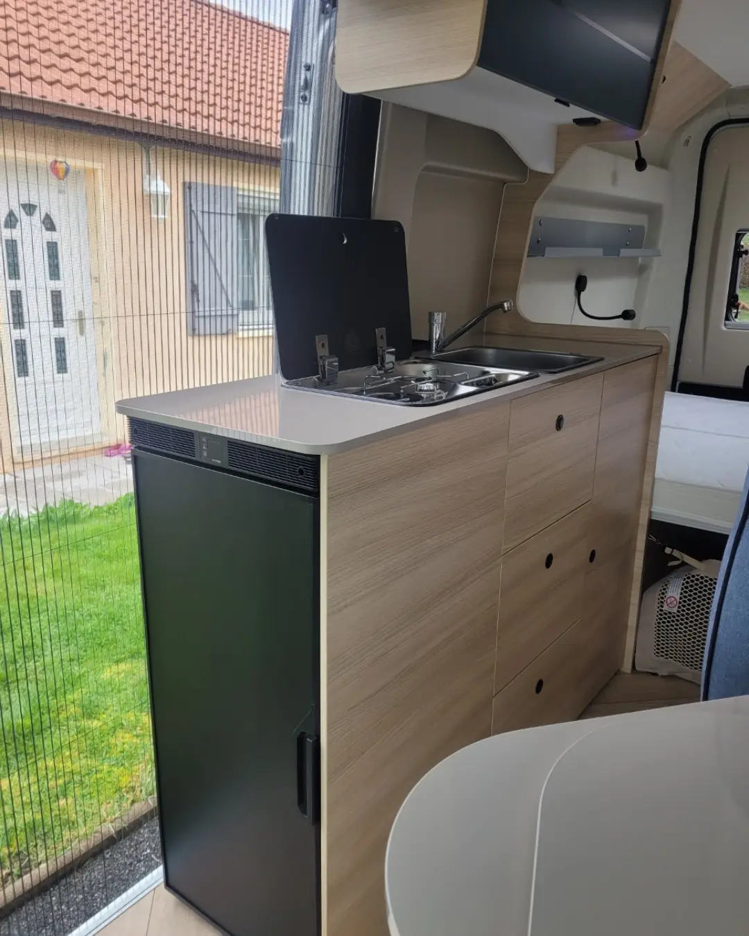 Challenger v114 présentation cuisine